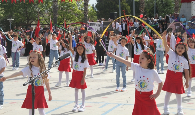 23 Nisan Atapark'ta Coşkuyla Kutlandı