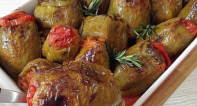 Fırında Zeytinyağlı Biber Dolması