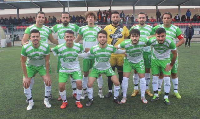 HY Grup Yavuzelispor deplasmanda oynadığı Sanayi Esnafspor'u 1-0 yendi
