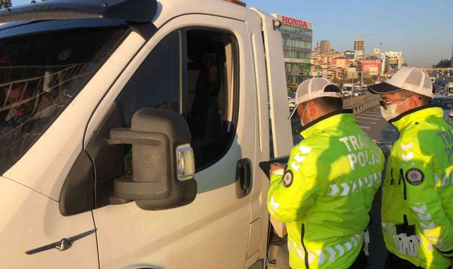 İstanbul'da plakasız çekici denetimden kaçamadı