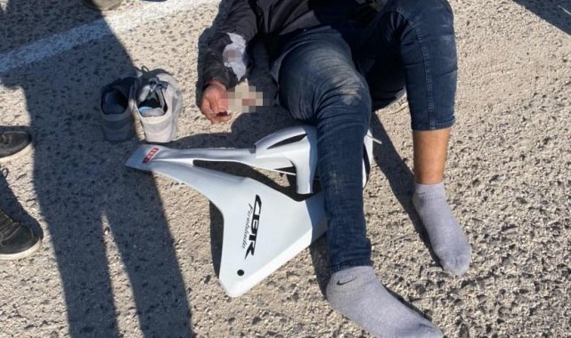 Motosiklet ile araç çarpıştı: 1 yaralı
