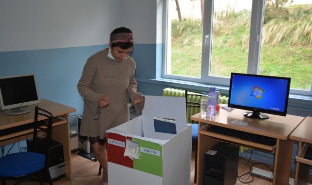 Selma öğretmenden öğrencilerine proje desteği