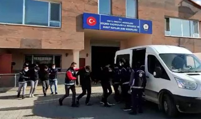 Van'da 6'sı yabancı 15 organizatör yakalandı