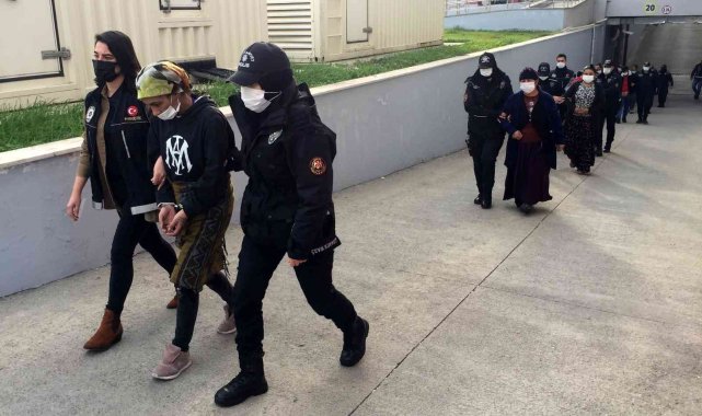 Adana'da 2 torbacı tutuklandı