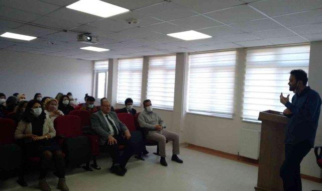 Anadolu Üniversitesi'nden özel gereksinimli çocukların ailelerine yönelik eğitim