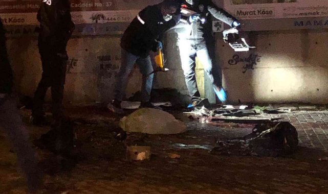 Ankara'da sürücünün direksiyon hakimiyetini kaybettiği otomobil duvara çarptı:1 ölü