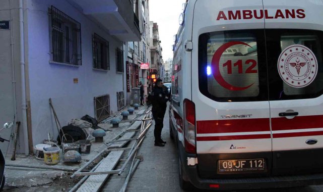 Aydın'da inşaat iskelesi çöktü: 2 yaralı