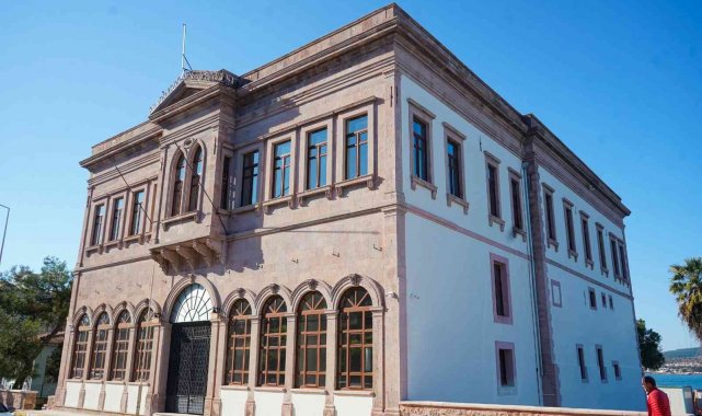 Ayvalık'ta tarihî binaya taşınmak için geri sayım