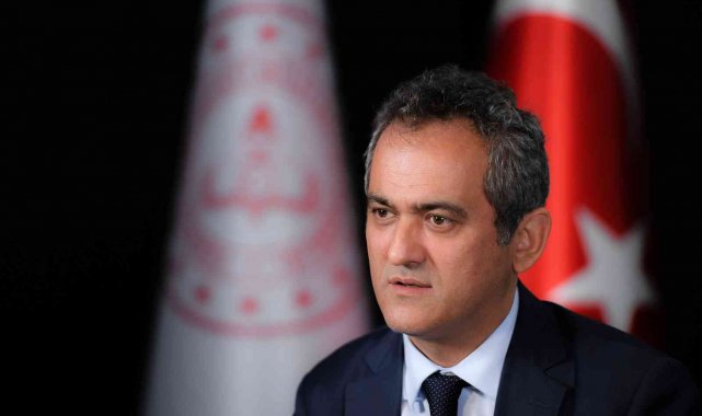 Bakan Özer: "Artık işgücü piyasasından geçmişten beri gelen, 'aradığım elemanı bulamıyorum' retoriği İnşallah tarih olacak"