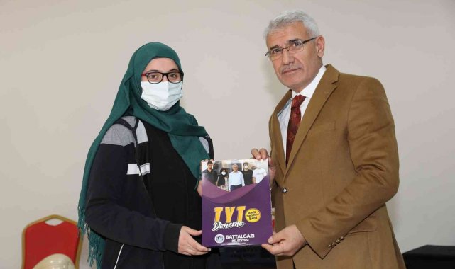 Battalgazi'de 4 bin 105 öğrenciye sınav desteği