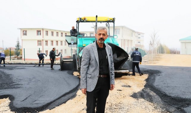Battalgazi'deki futbol sahasına çevre düzenlemesi