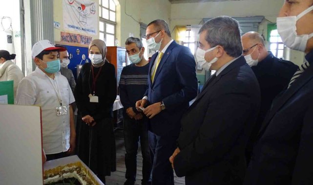 Çamdibi Ortaokulu'nda TÜBİTAK 4006 Bilim Fuarı yapıldı