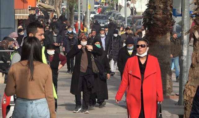 Denizli'de aşılama ivme kazandıkça vaka sayıları düşüyor
