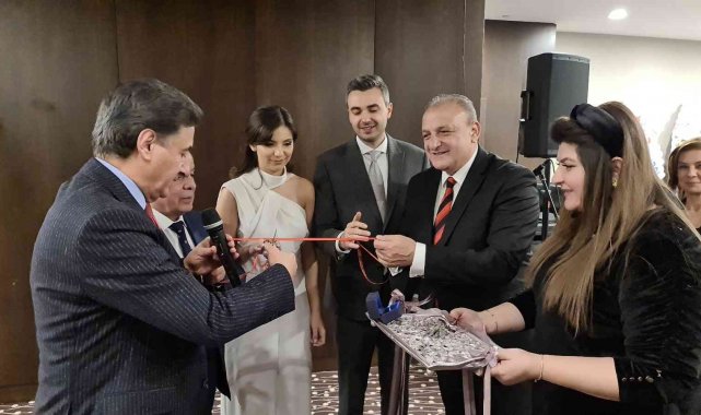 Eski Ulaştırma Bakanı Oktay Vural'ın mutlu günü