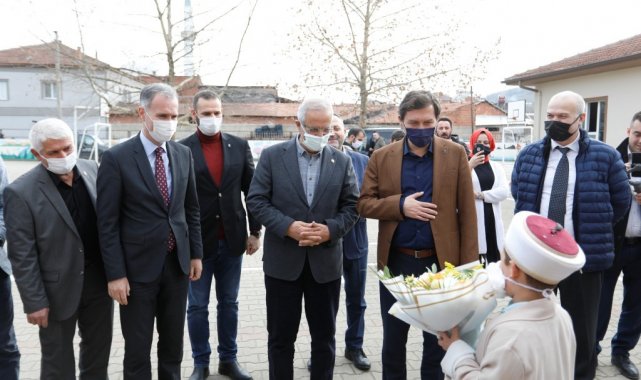 İnegöl'de çocuklar Türk büyüklerinin hikâyeleri ile büyüyor