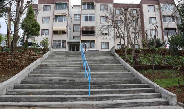 İzmit'te 3 ayrı mahalleye yeni merdiven