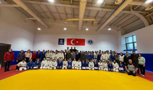 Judocular iller arasında Kocaeli'yi temsil edecek