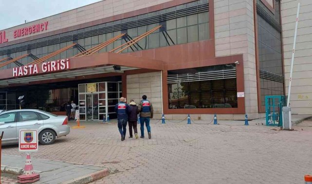 Kesinleşmiş hapis cezası bulunan 2 kişi yakalandı