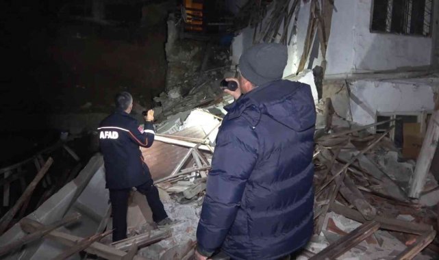 Kırıkkale'de iki katlı metruk bina çöktü