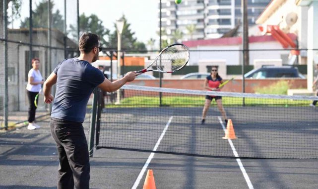 Konyaaltı'nda ücretsiz tenis kortu