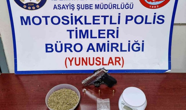Kütahya'da uyuşturucu madde ve ruhsatsız tabanca ele geçirildi