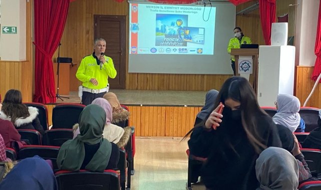 Mersin'de okullardaki trafik eğitimleri sürüyor