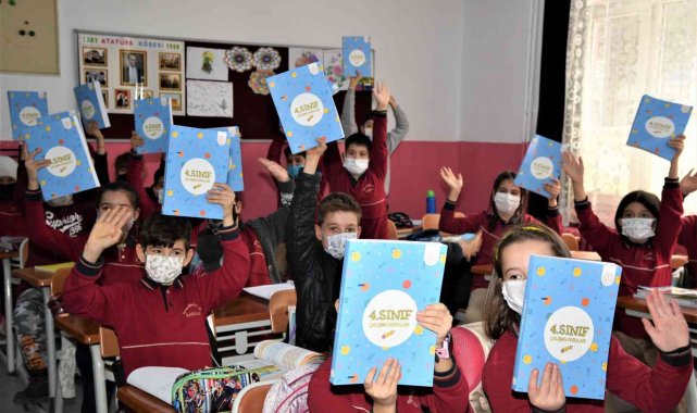 Öğrencilere 224 bin yardımcı kitap dağıtılma başlandı