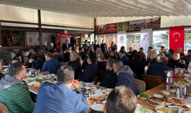Öz Sağlık İş ile Hak-İş Sendikası üyeleri ile bir araya geldi
