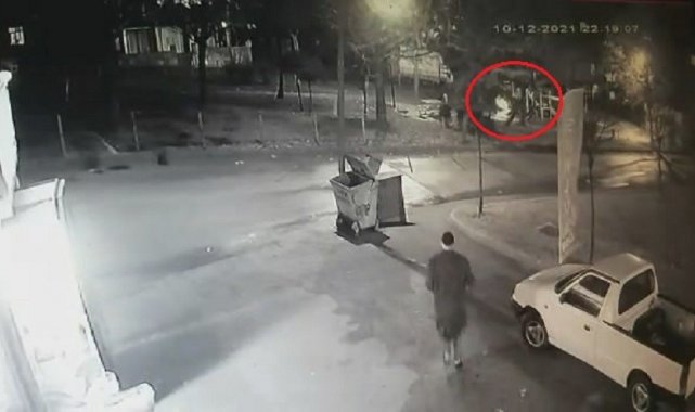 Parkta dezenfektanla ateşe verilen genç kurtarılamadı