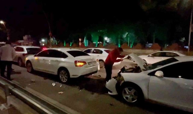 Şanlıurfa'da 4 ayrı kazada 14 araç birbirine girdi