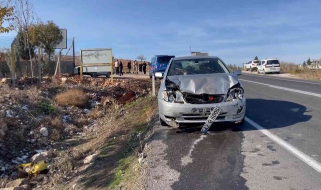 Şanlıurfa'da otomobiller çarpıştı: 2 yaralı