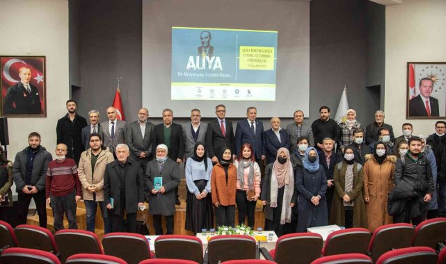Selçuk Üniversitesinde 'Aliya İzzetbegoviç' paneli