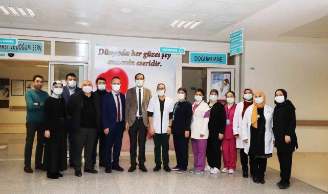 Simav Devlet Hastanesi'ne 'Anne ve Bebek Dostu ' unvanı verildi