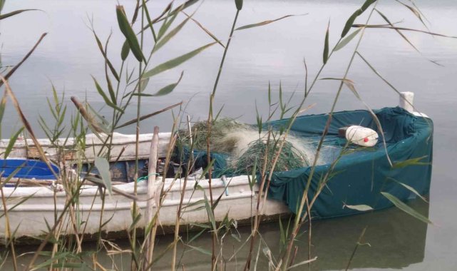 Terkos Gölü'nde yasa dışı avcılık yapan bir kişi suç üstü yakalandı
