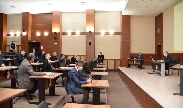 Vali Karadeniz Soma'da temaslarda bulundu