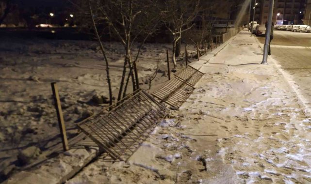 Van'da 21 şüpheli tutuklandı