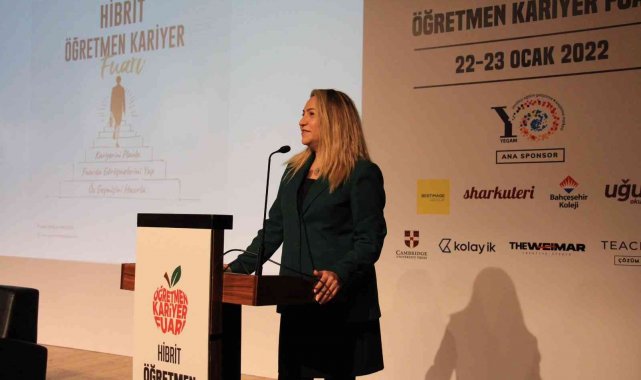 'Hibrit Öğretmen Kariyer Fuarı' başladı