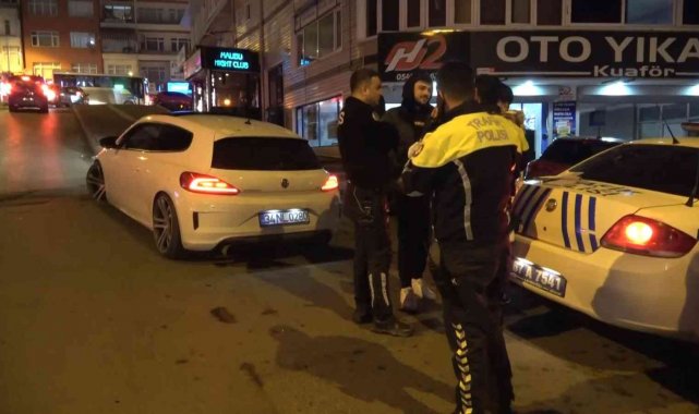 Abartı egzozla yüksek ses çıkartınca yeni yıla arabasız girdi