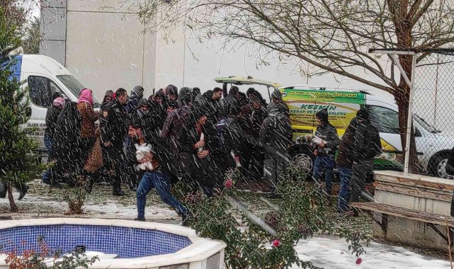 Adayı bırakıp dürüm için yarıştılar