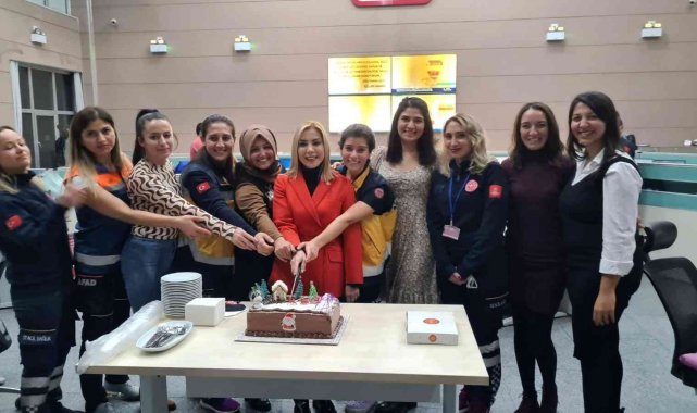 Ak Parti Muğla Milletvekili Gökcan, yeni yıla 112 Acil Çağrı Merkezi'nde girdi