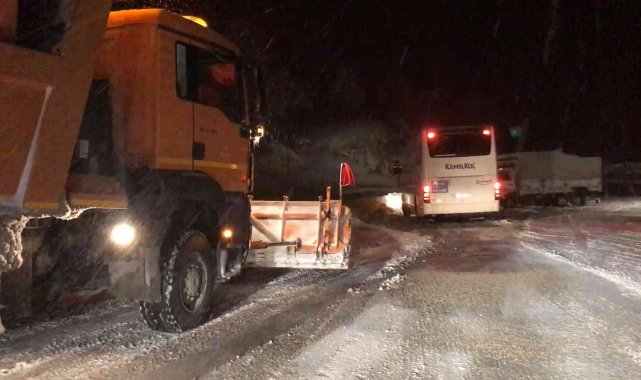 Antalya'da kar yağışı başladı