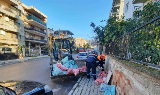 Bayraklı'da bir yılda 13 bin ton moloz toplandı