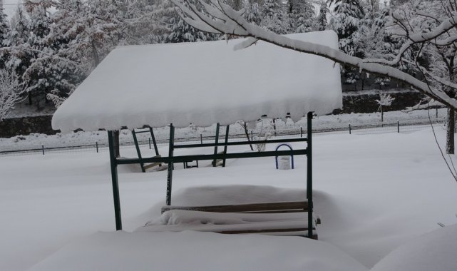 Bitlis'te 198 köy yolu ulaşıma kapandı
