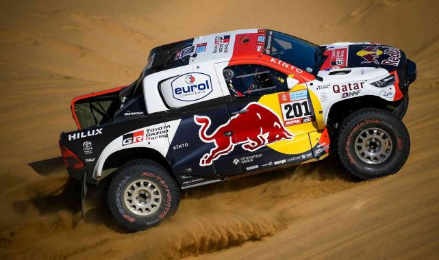 Dakar Rallisi'nin ikinci gününde de Red Bull sporcuları zirvede