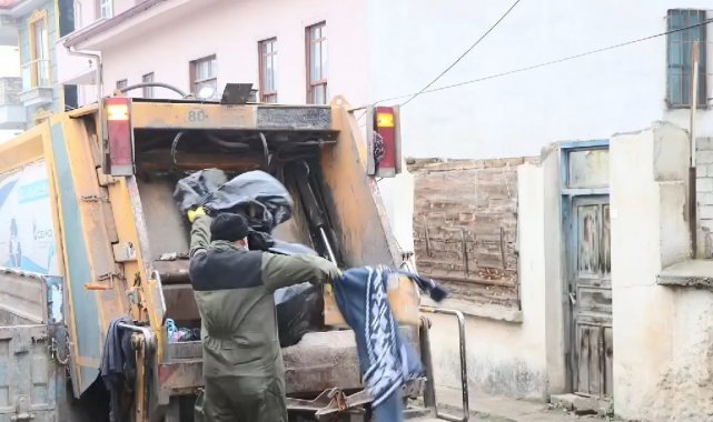 Evden 4 ton çöp çıktı