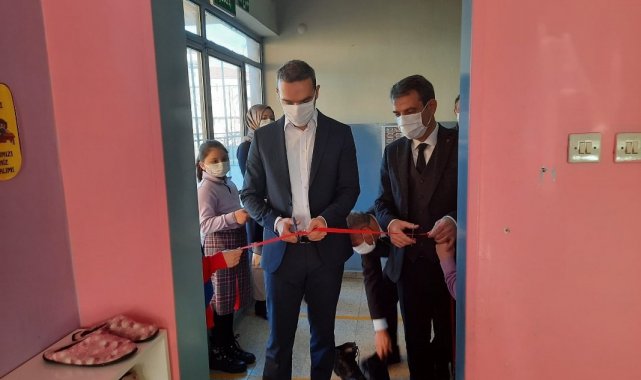 Gazi Emet İlkokulu'na "Temel Yaşam Becerileri" atölyesi açıldı