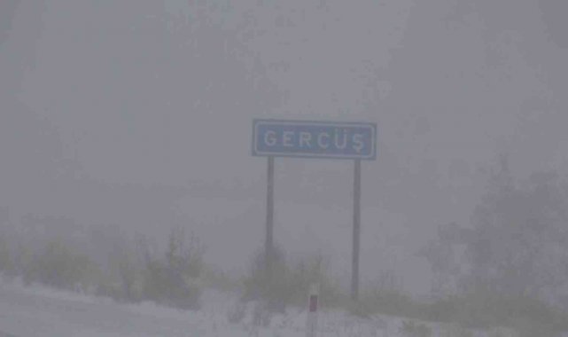 Gercüş'te kar yağışı nedeniyle zincirleme kaza: 1 ağır yaralı