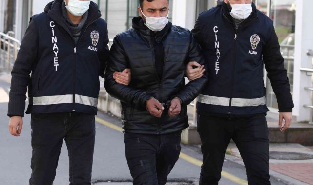 İş arkadaşını çekiçle ağır yaraladı