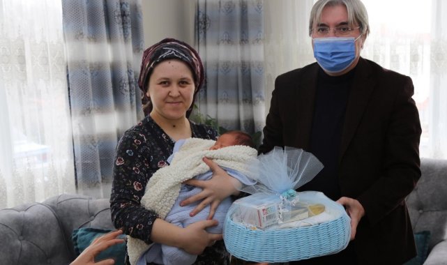 İvrindi Belediyesi'nden "hoş geldin bebek"
