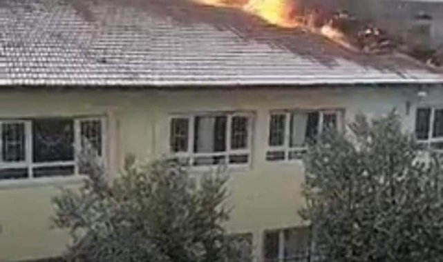 Karacasu'da okul yangını korkuttu